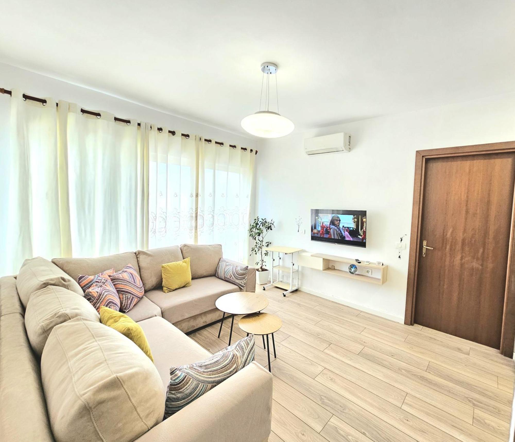 Cozy 1 Bedroom Apartment Near Parks, Cafes & Restaurants Tirana Extérieur photo